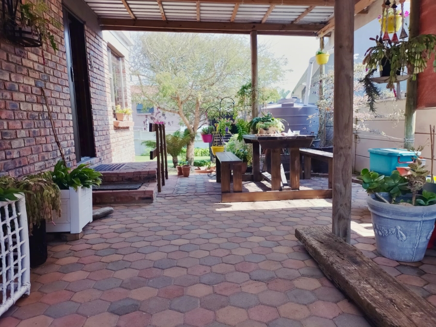 3 Bedroom Property for Sale in Fraaiuitsig Western Cape